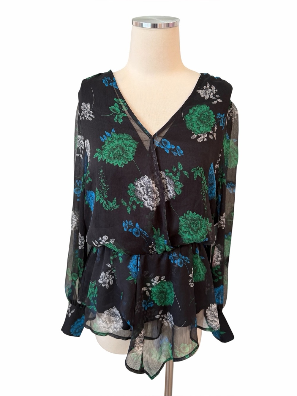 NWT ($108) Vince Camuto Floral Faux Wrap Blouse Sz S